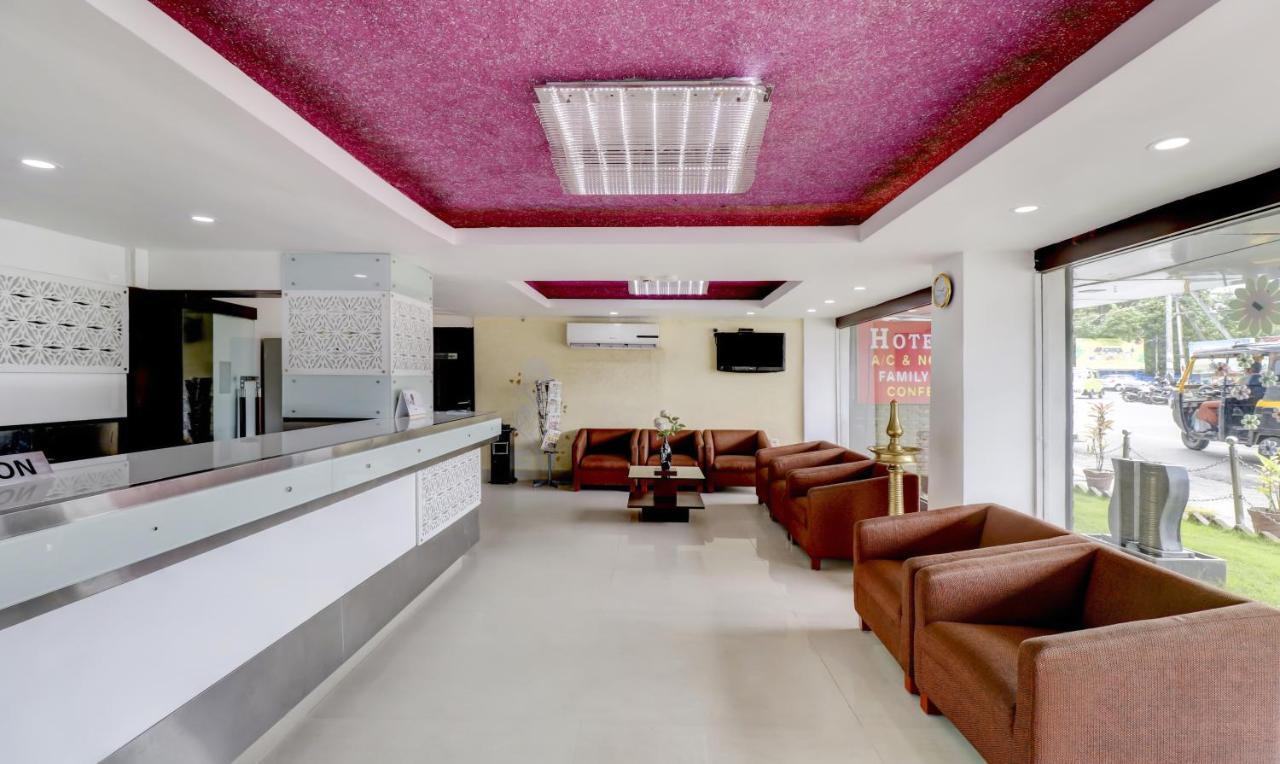 Hotel Luciya Kochi Exteriör bild