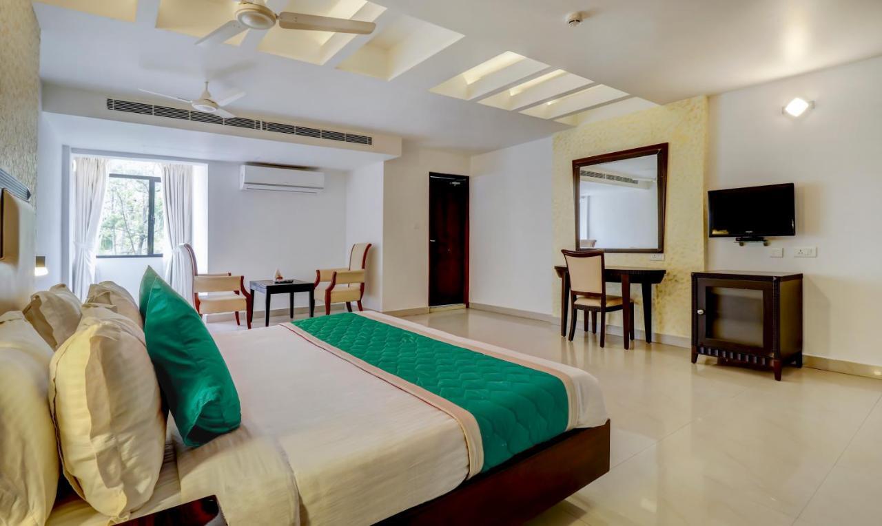 Hotel Luciya Kochi Exteriör bild