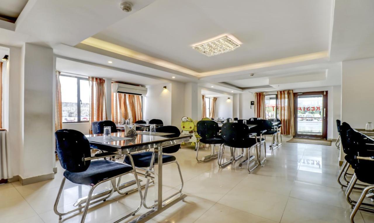 Hotel Luciya Kochi Exteriör bild